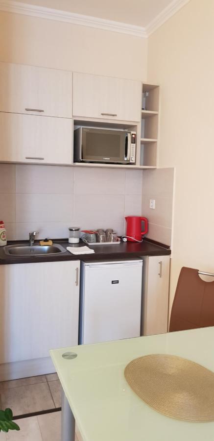 Rozsa Apartmanhaz Seghedin Exterior foto