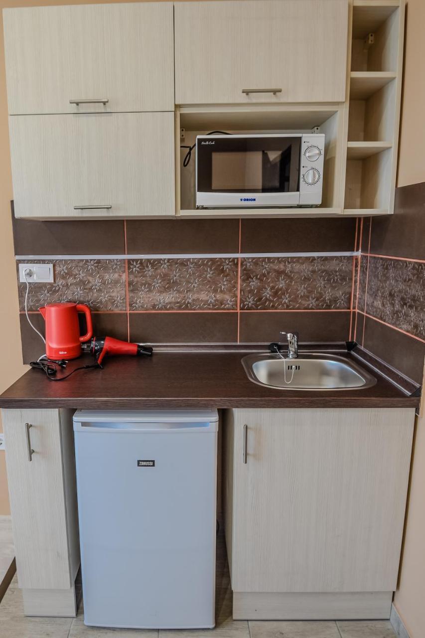 Rozsa Apartmanhaz Seghedin Exterior foto